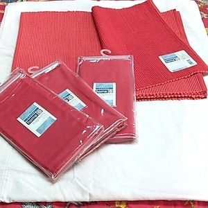 Placemats & Napkins